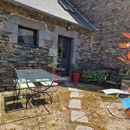 Gite Rustique En Centre Bretagne Laniscat Exterior foto